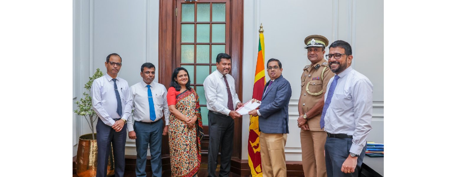 බන්ධනාගාර ආඥා පනතේ සංශෝධන වාර්තාව ජනපති ලේකම්ට